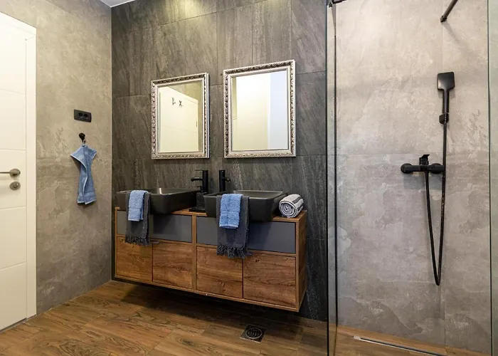 וילה Aspera זאדאר